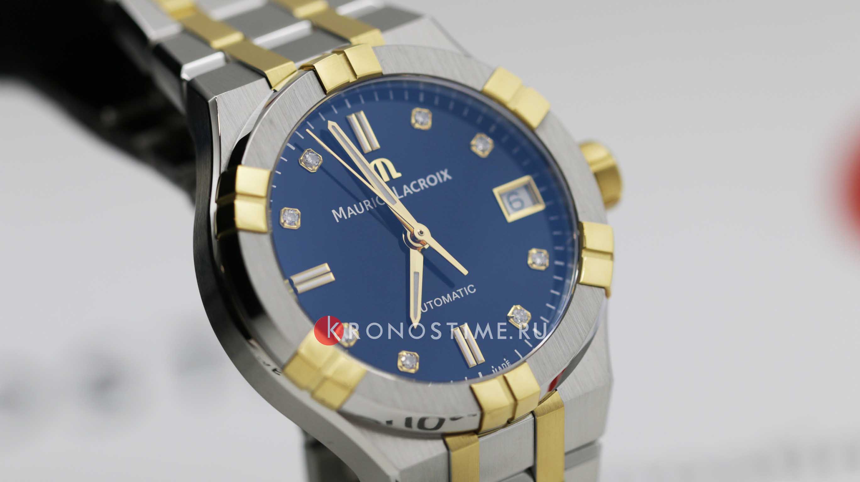 Maurice Lacroix Maurice Lacroix Aikon Automatic AI6006-PVY13-450-1 механические женские часы часы крупный план синий циферблата